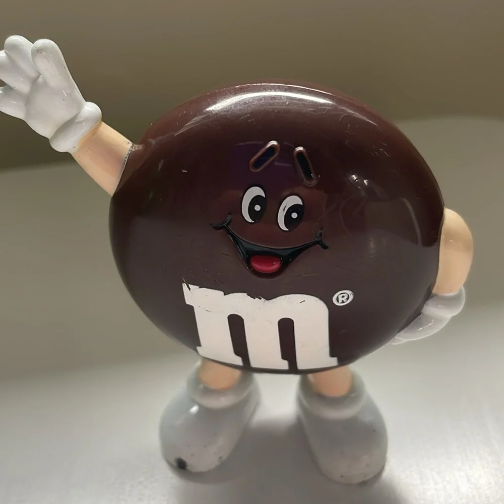 M&M'S Brown Character with White Gloves 1991 - Picture 4 of 5